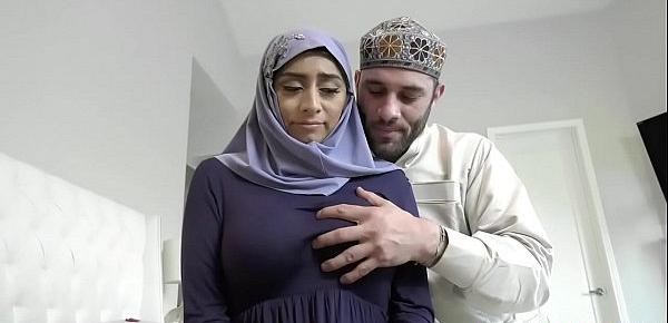  Hot teen in hijab strips off and rides her boyfriends man meat!